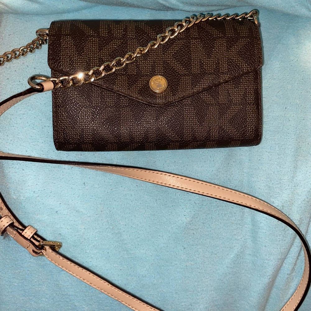 Authentic Michael Kors crossbody